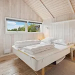 Four-bedroom In Sydals Holiday home Skovbyballe
