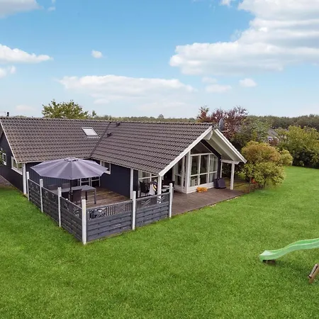 Holiday home Four-bedroom In Sydals