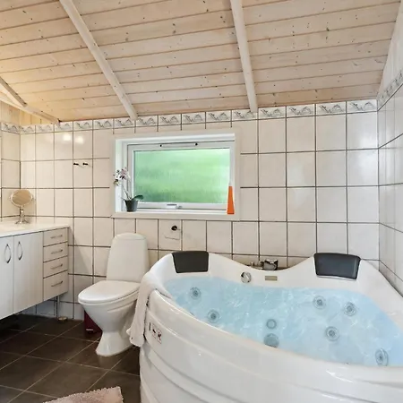 Ferienhaus Four-bedroom In Sydals Nedre Lysabild