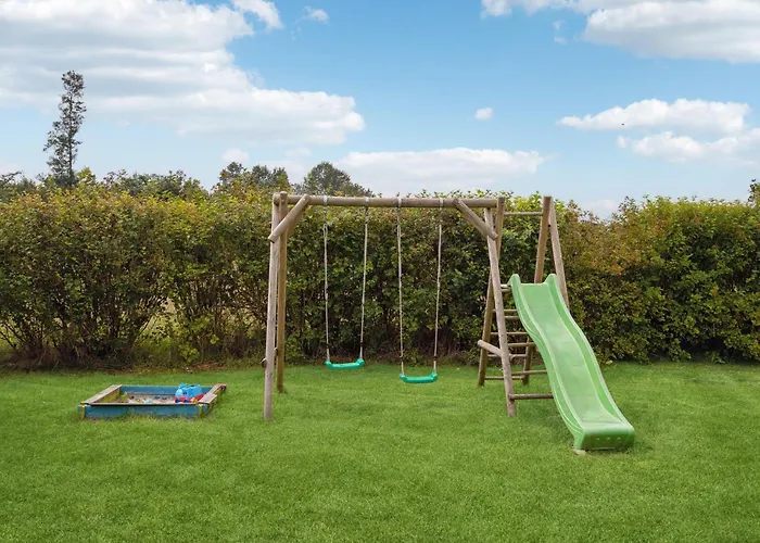 Four-bedroom In Sydals Nedre Lysabild